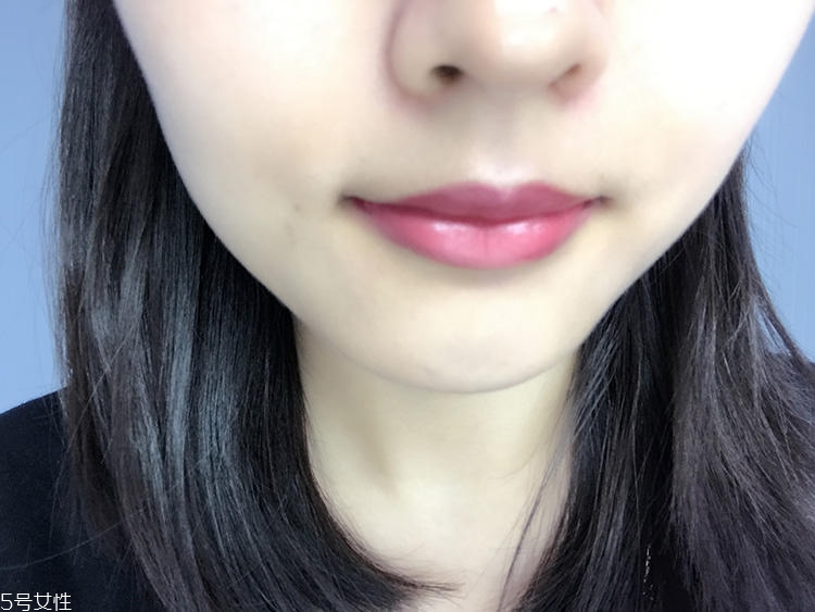 mac brick o la口紅日常嗎？mac brick o la上嘴圖