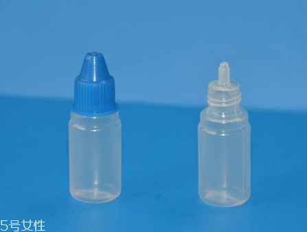 眼藥水是滴在眼睛里嗎？眼藥水是屬于外用的嗎？