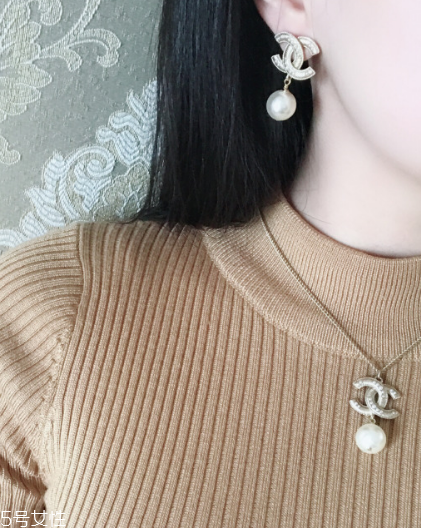 耳環(huán)什么材質(zhì)好？耳環(huán)常見材質(zhì)