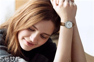 女生戴什么手表好看？適合女生戴的手表款式