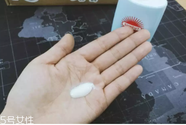 高絲suncut藍(lán)瓶防曬霜是物理防曬嗎？會(huì)不會(huì)搓泥