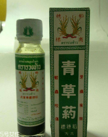青草油可以治腳氣嗎？青草油治腳氣好用嗎？