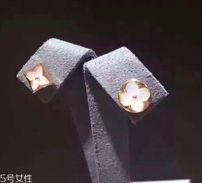 耳釘穿不過去怎么辦？耳釘卡在中間怎么處理？
