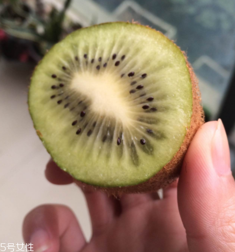 綠心獼猴桃怎么催熟？綠心獼猴桃的催熟方法