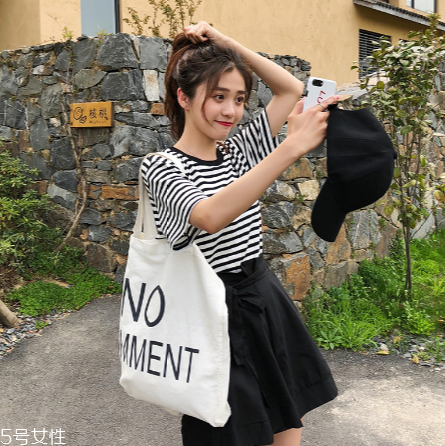 夏天穿什么t恤好看？夏季t恤穿搭圖片