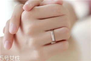 金大福和老鳳祥哪個(gè)好？金大福和老鳳祥品牌對(duì)比
