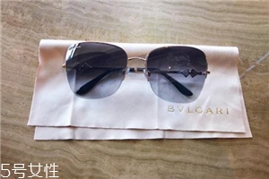 太陽鏡上的膠怎么清洗？太陽鏡上的膠水用什么洗？