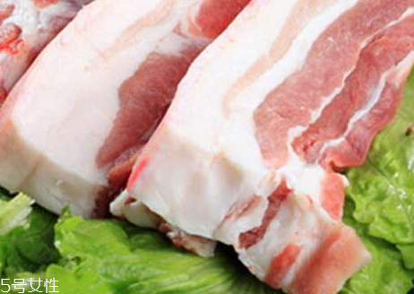 黑豬肉是黑色嗎？黑豬肉什么顏色？