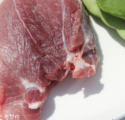 黑豬肉是黑色嗎？黑豬肉什么顏色？