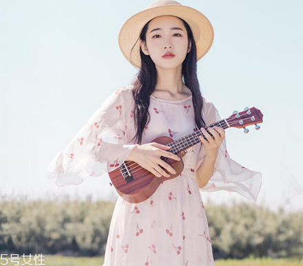 夏天拍照穿什么裙子好看？拍照適合穿什么裙子？