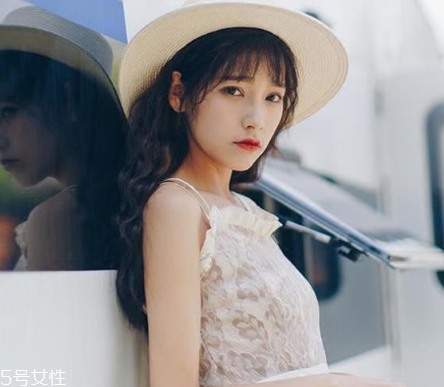 夏天拍照穿什么裙子好看？拍照適合穿什么裙子？