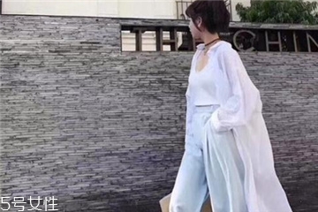 防曬衣能用洗衣機(jī)洗嗎？防曬衣可以機(jī)洗嗎？