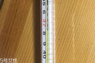 體溫計(jì)能測(cè)水溫嗎？水溫能用體溫計(jì)測(cè)嗎？
