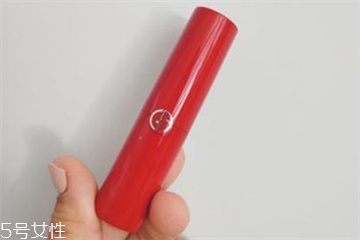 阿瑪尼口紅是塑料殼嗎？阿瑪尼口紅殼什么材質(zhì)？