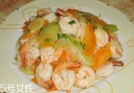 西瓜皮怎么做好吃？常見的西瓜皮做法