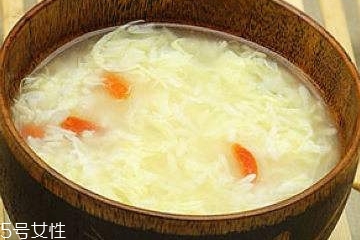 酒釀蛋豐胸靠譜嗎？酒釀蛋吃多久有效果？