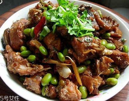 青魚禁忌食材 青魚不能和什么一起吃？