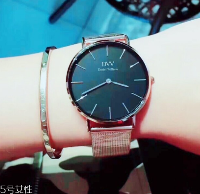 手表保護(hù)膜要撕?jiǎn)幔渴直肀Ｗo(hù)膜撕不撕？