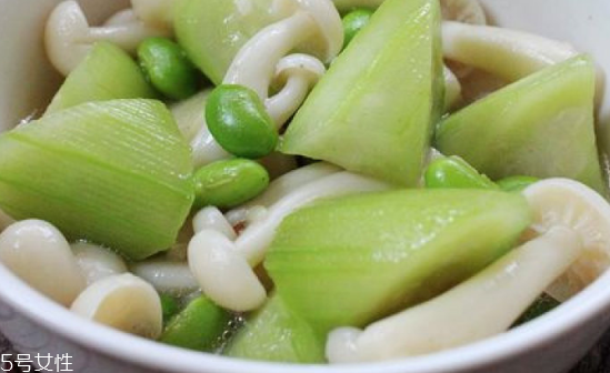 白玉菇長白毛是怎么回事？白玉菇長白毛還能吃嗎？