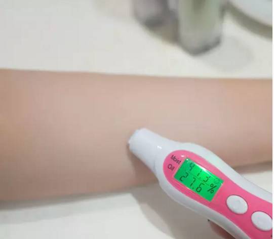 蘭芝紫色隔離好用嗎？黃皮美白利器