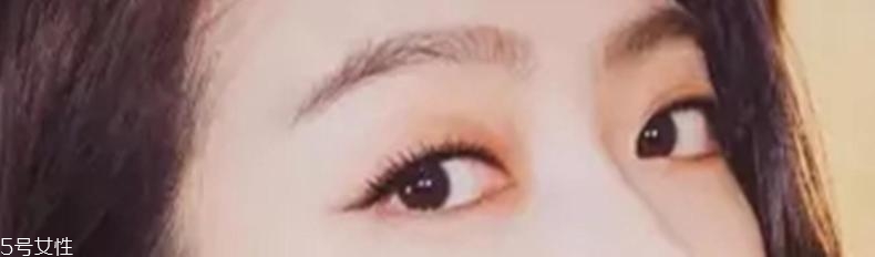 馬卡龍眼影怎么畫(huà) 馬卡龍眼妝畫(huà)法步驟圖
