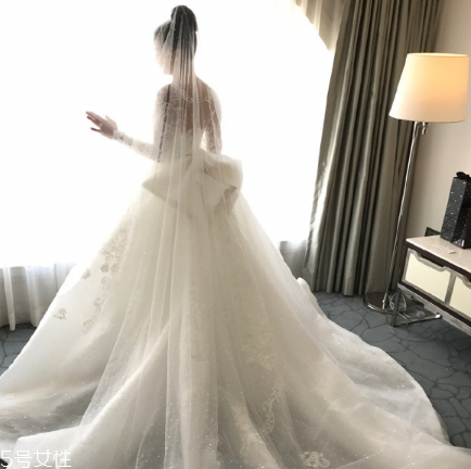 婚紗能干洗嗎？婚紗干洗會有損害嗎？