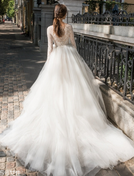 婚紗裙撐怎么折疊？婚紗裙撐怎么收起來？