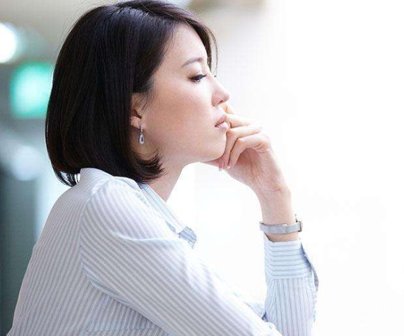 歪鼻矯正一般多少錢？歪鼻矯正掛風(fēng)險(xiǎn)大嗎
