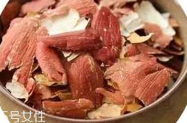 花生衣能和蜂蜜一起吃嗎？花生衣和桑棗一起煮會怎樣？