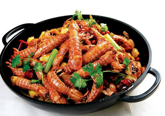 皮皮蝦能和牛肉一起吃嗎？皮皮蝦能和牛肉同吃嗎？