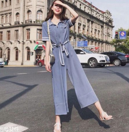 不會搭配衣服怎么辦？女生不會搭配怎么解決？