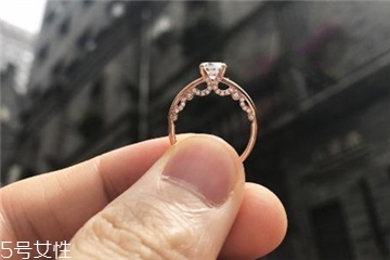 鉆戒上的鉆石會(huì)碎嗎？鉆戒的鉆碎了怎么辦？