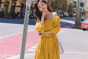夏天穿什么顏色連衣裙好？夏天適合什么顏色連衣裙？