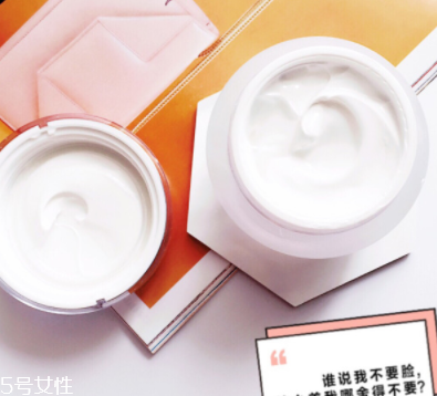 素顏霜是彩妝嗎？素顏霜屬于彩妝嗎？
