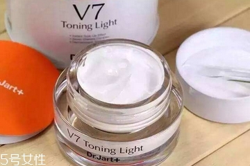 素顏霜晚上可以不洗嗎？素顏霜不洗有副作用嗎？