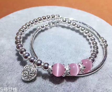 貓眼石有什么寓意？貓眼石的寓意是什么？