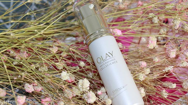 olay水感透白系列與水感透白臻粹系列哪個好？什么區(qū)別？