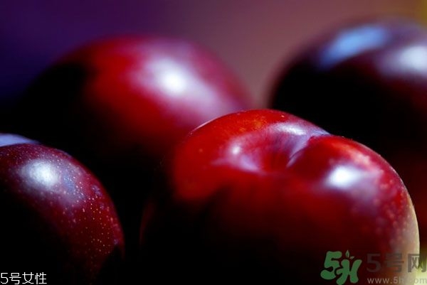 李子和灰子的區(qū)別？灰子的功效與作用