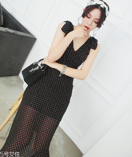 復(fù)古風(fēng)女生夏天怎么穿？復(fù)古穿衣風(fēng)格圖片