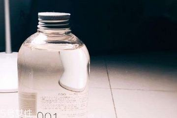 玉肌洗發(fā)水控油嗎？玉肌洗發(fā)水有控油功效嗎？
