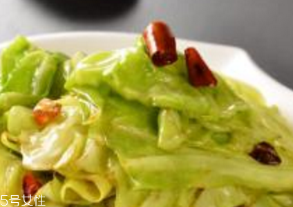 牛心菜和牛有關(guān)系嗎？牛心菜和牛沒(méi)有關(guān)系
