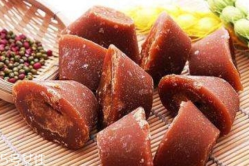 紅糖面膜可以去黑頭嗎？紅糖面膜加什么去黑頭？