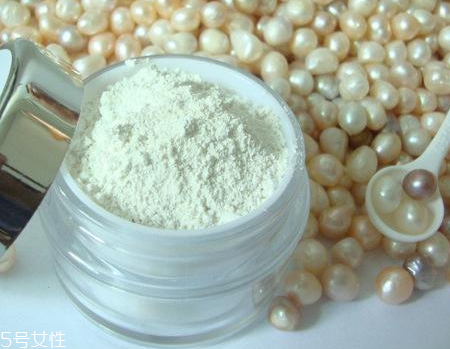 珍珠粉可以洗澡嗎？珍珠粉洗澡能去雞皮嗎？