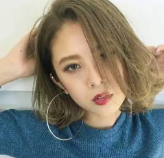 打蠟傷頭發(fā)嗎？打蠟對頭發(fā)的危害