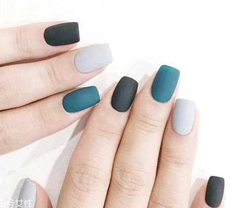 美甲跳色什么意思？美甲跳色有什么作用？