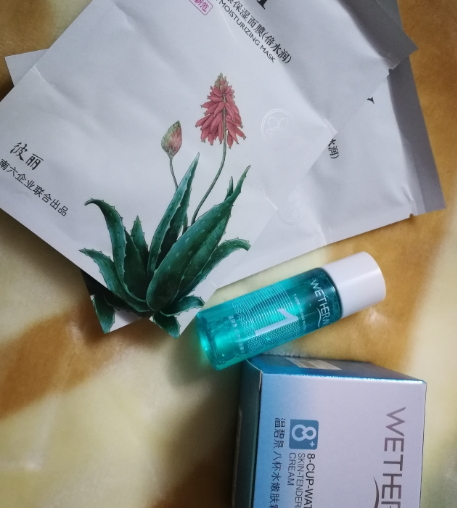 溫碧泉和百雀羚哪個好？