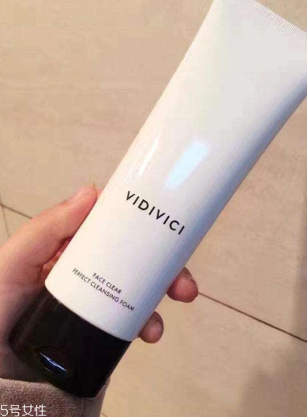 vidivici洗面奶適合什么年齡？vidivici洗面奶能卸妝嗎？