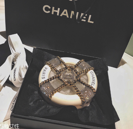 chanel救生圈多少錢？香奈兒救生圈包價格