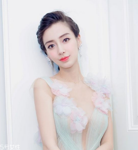 染發(fā)可以只染發(fā)尾嗎？染發(fā)怎么染發(fā)尾？