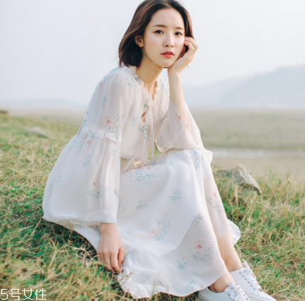 瘦人穿什么連衣裙好看？這三款讓你美上天